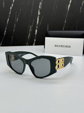 NEW BALENCIAGA BB0287S 005 GREEN CAT EYE WOMEN SUNGLASSES BALENCIAGA EYEWEAR
